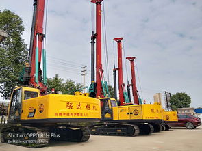 聯(lián)達樁機 大回轉(zhuǎn)平臺建筑機械履帶打樁機的特點與應(yīng)用