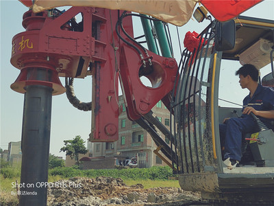 聯達小型旋挖鉆機始于匠心 精于品質