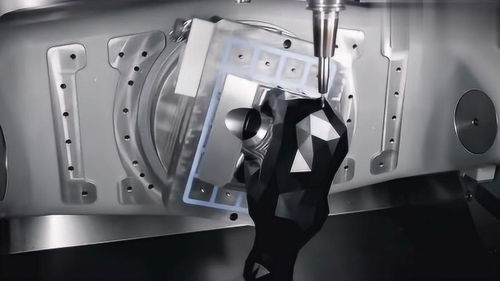 機(jī)械藝術(shù)之巔 五軸聯(lián)動(dòng)數(shù)控機(jī)床與動(dòng)物小黑熊的聯(lián)達(dá)傳奇